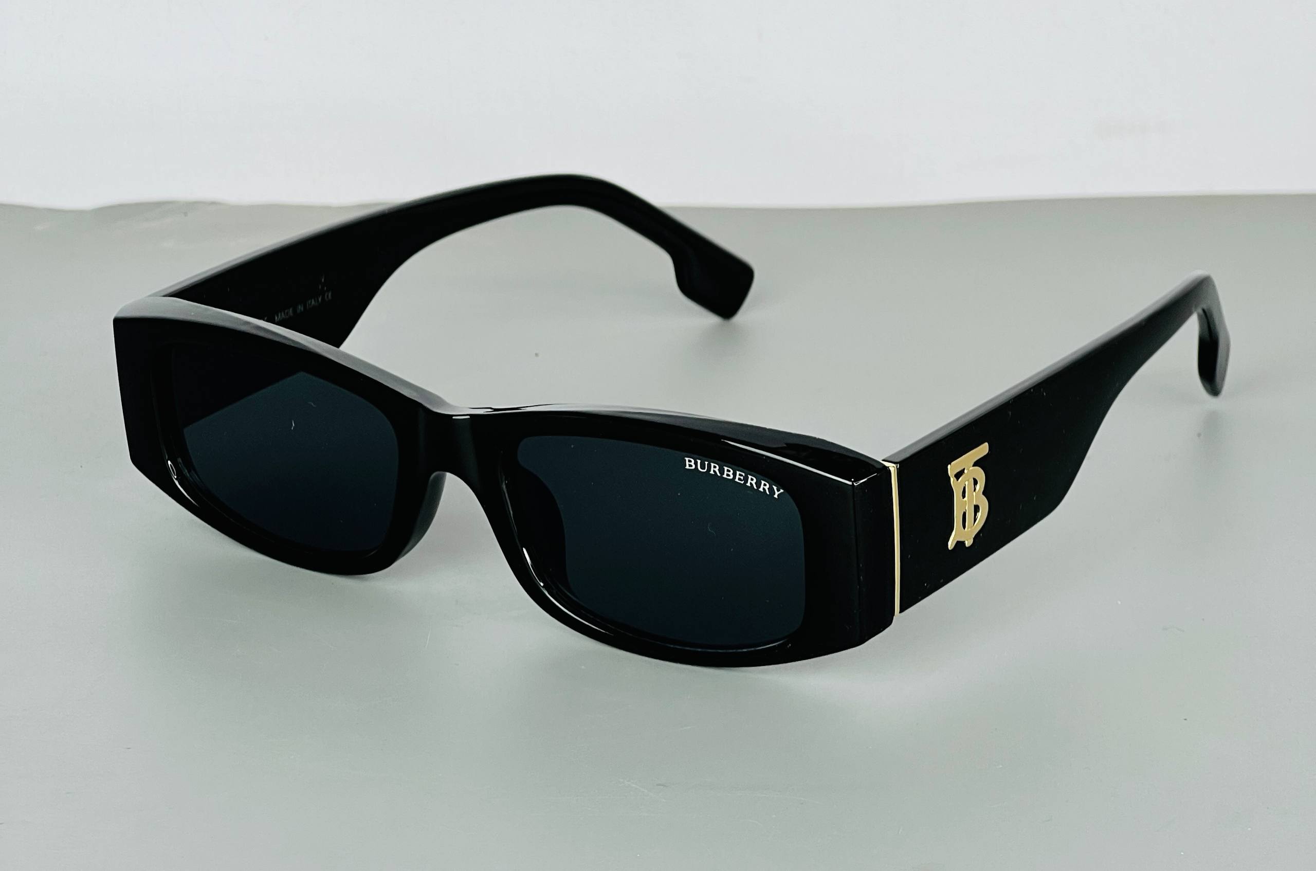 Berberry Luxury Sunglass