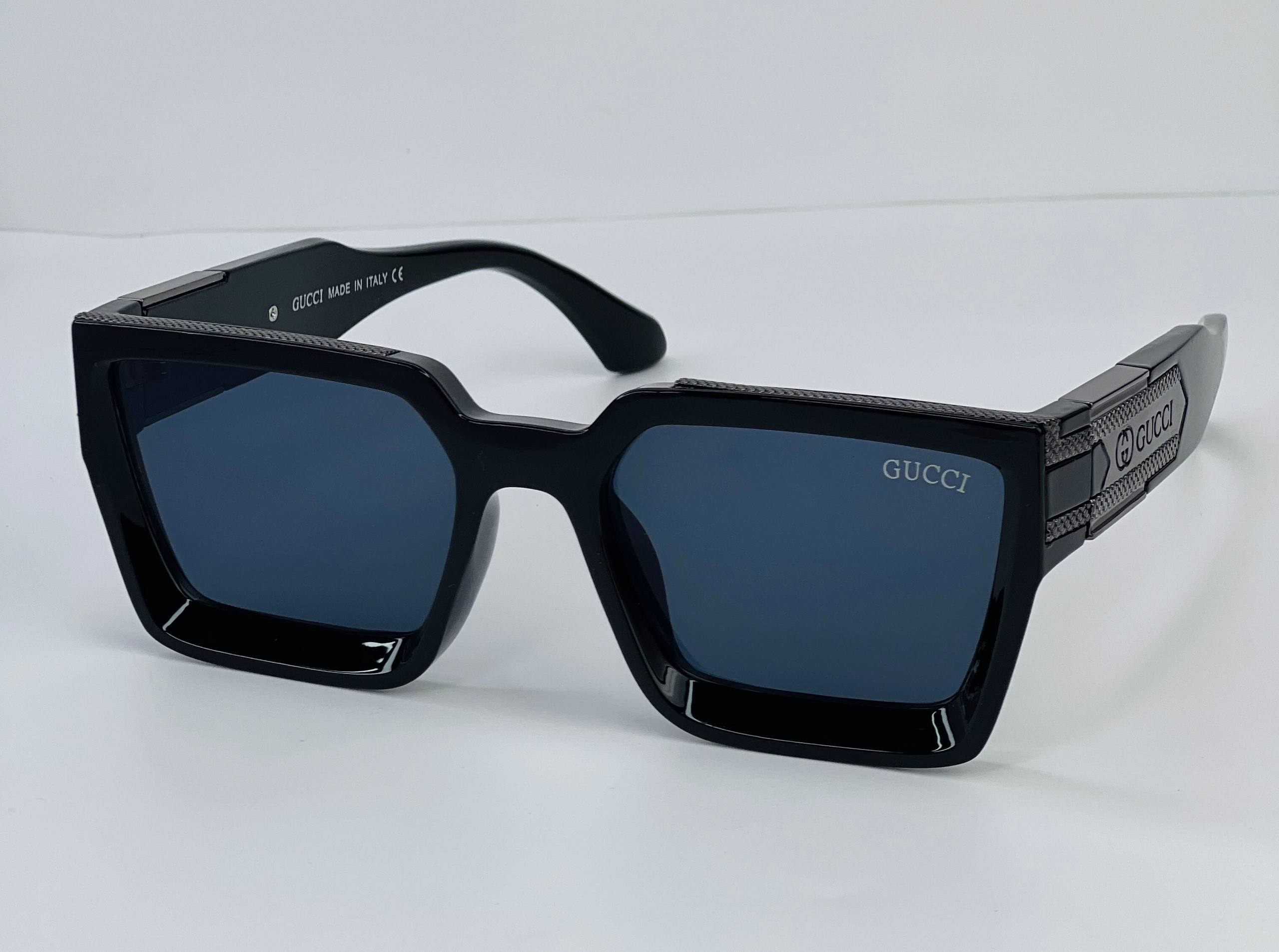 Gucci bold sunglass