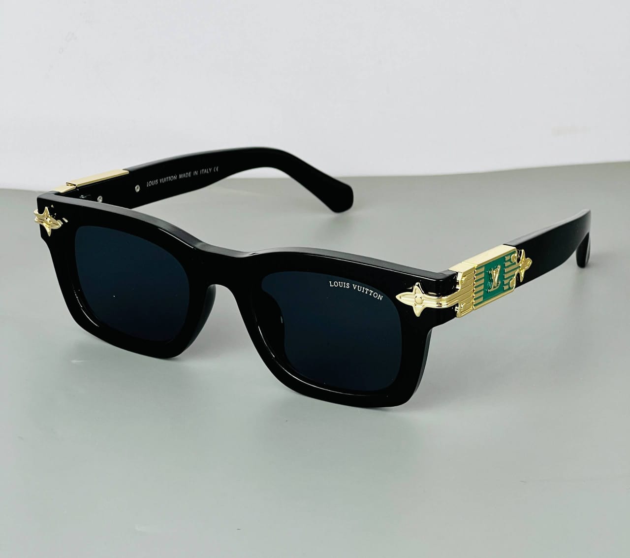Louis Vuitton Luxury Premium Sunglass
