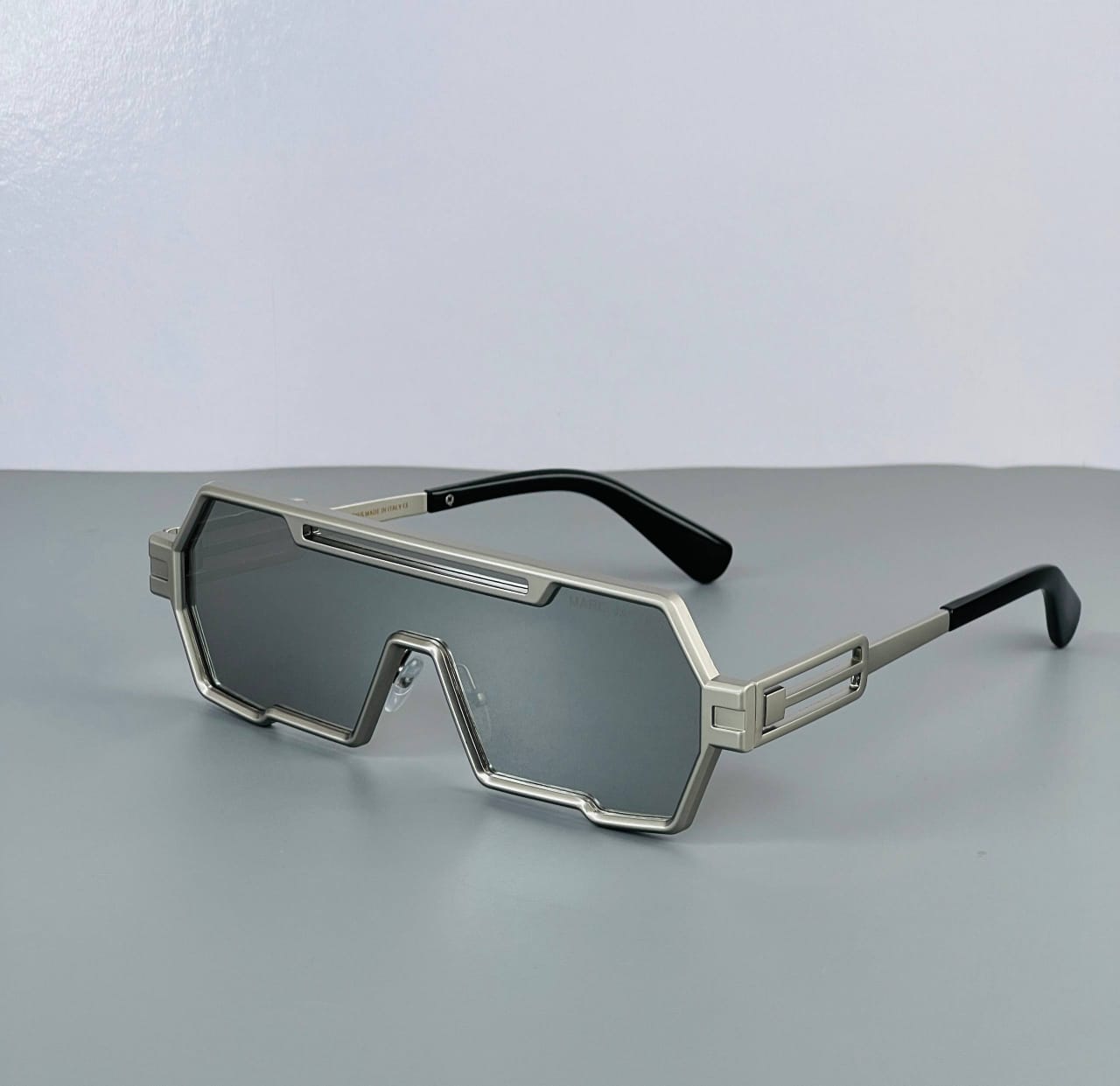 Marc Jacobs Metal Sunglass